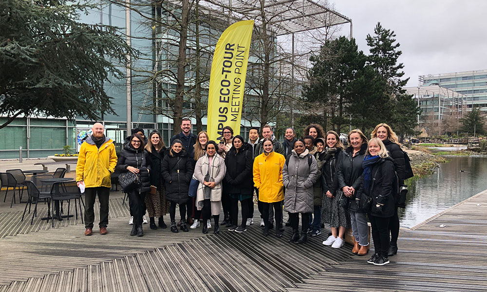 CP_EW's tweet photo. Today we took a team of Guests from Starbucks, an onsite Guest company &amp; retailer, on an eco-tour of the #ChiswickPark Campus.

Led by @nurture_ltd, our Landscaping Service Partner, this tour gives an insight into the nature, #biodiversity &amp; landscape of the Park!

#EnjoyTomorrow https://t.co/6BVSnuURwL