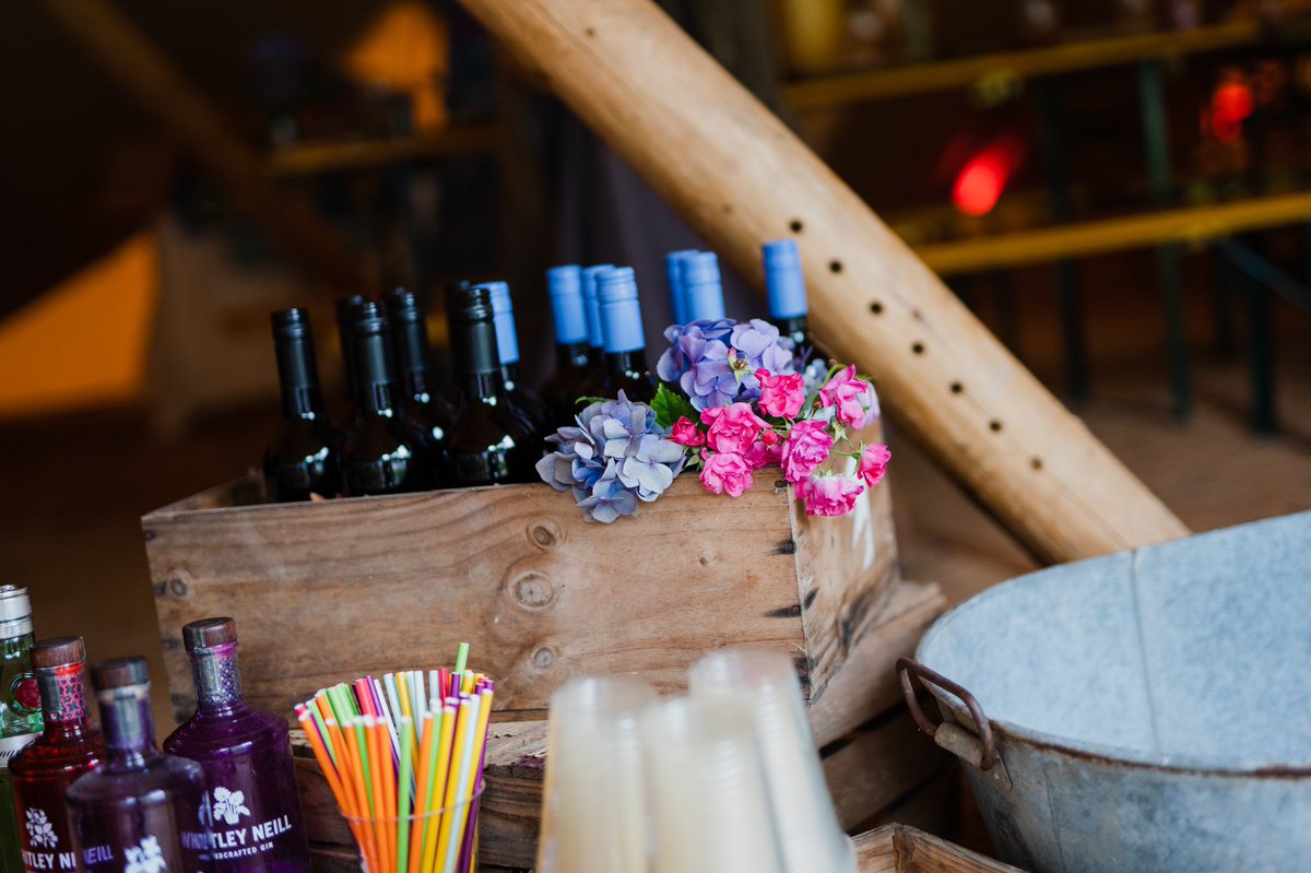 It was always you... 💫💕

Gorgeous photos from the inside of this beautiful tipi #wedding at <a href="/tipiholidays/">Pepys’s Parmasen</a>, featuring a selection of our rustic props - DM for more info! 🌿
