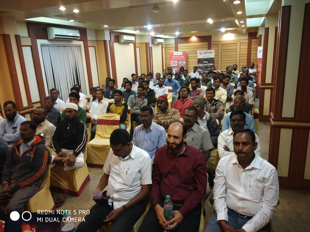 RajuriSteels's tweet photo. #Mason meet arranged by #rajuristeel to train mason about #construction technologies at Satara
#mason #masonmeet #innovativeprogram #event #program #rajuristeel #rajuri #steel #steelcompany #tmt #tmtbar #tmtbarmanufacturer #constructionindustry #rajurisariya #steelmanufacturer https://t.co/QEjtysbxmX