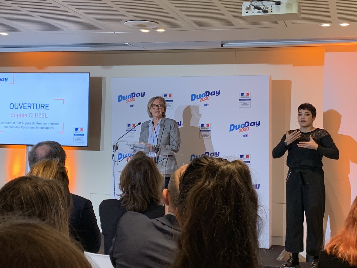CedricSimard's tweet photo. @3DSfrance et sa mission handicap at DuoDay 2020 avec @s_cluzel @3DSCareers #weare3ds #handicap https://t.co/YbFmU7Wsug