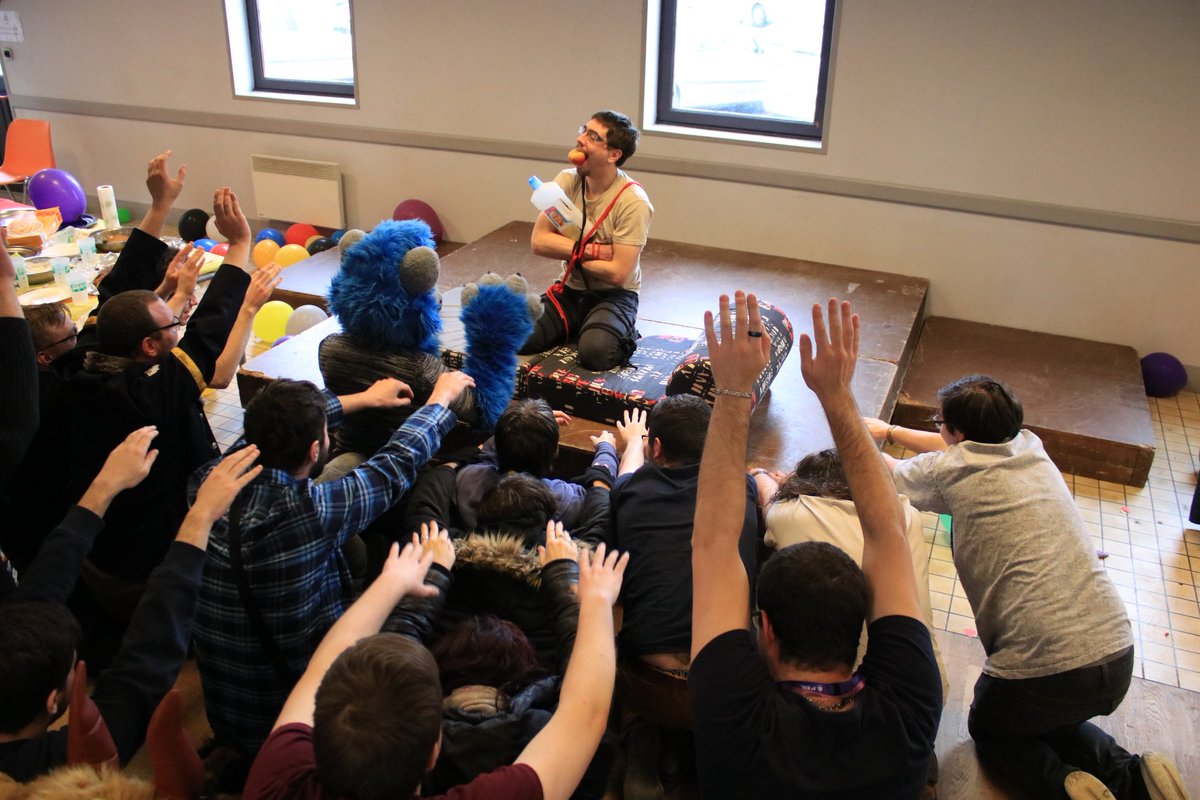 GuepardPerdu's tweet photo. Vénéré le dieux furry et sont acolytes Monsieur Propre

Merci à @RayBleiz pour cette événement de fous 

#FCD2 #furry #furryfandom #furryfr  #Normandifur https://t.co/U6JDf4xlgn