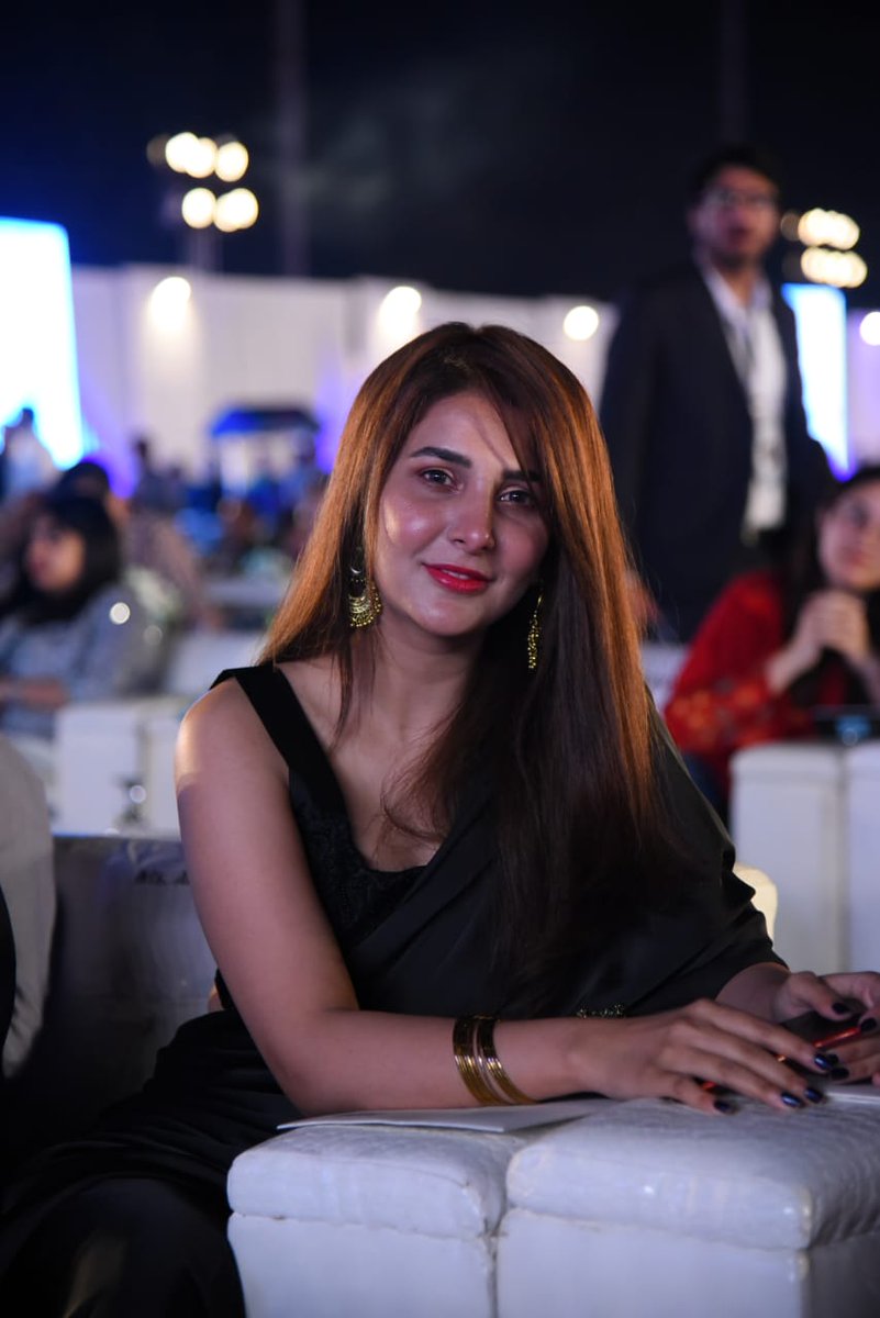 madihamuhammad3's tweet photo. #AreebaHabib at the #TeamWelcomingEvent of #KarachiKings
#HBLPSLV #SherKaWaar #YehHaiKarachi #UnveilingTitaniumSponsor @karachikingsary https://t.co/a6oMwb02GH