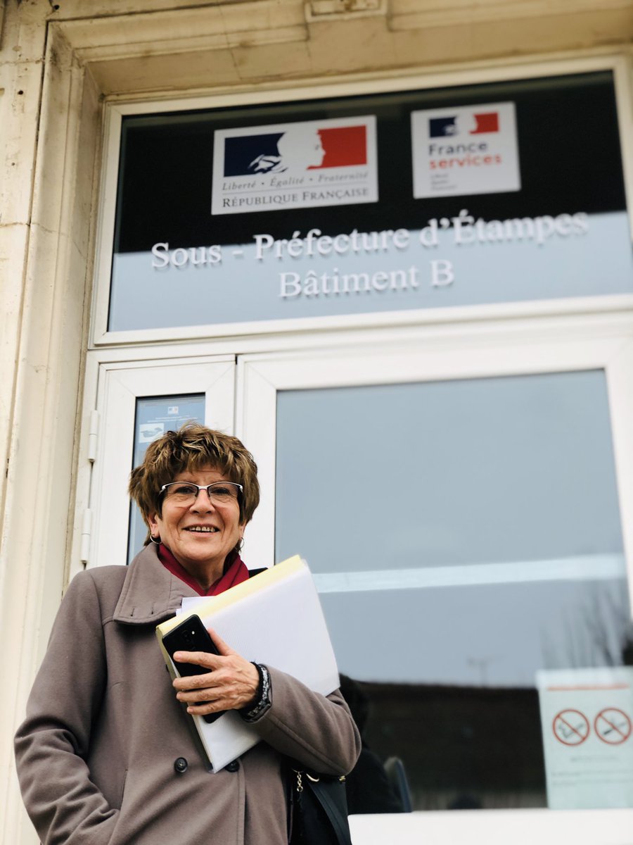 DourdanAvance's tweet photo. J-24 | C'est fait ! La liste Ensemble Dourdan Avance, portée par Maryvonne Boquet, est officiellement déposée en sous-préfecture. Rendez-vous les dimanches 15 et 22 mars. https://t.co/bNYJGvdycc
#Municipales2020 #Dourdan #Essonne https://t.co/ic9f8NlHxf
