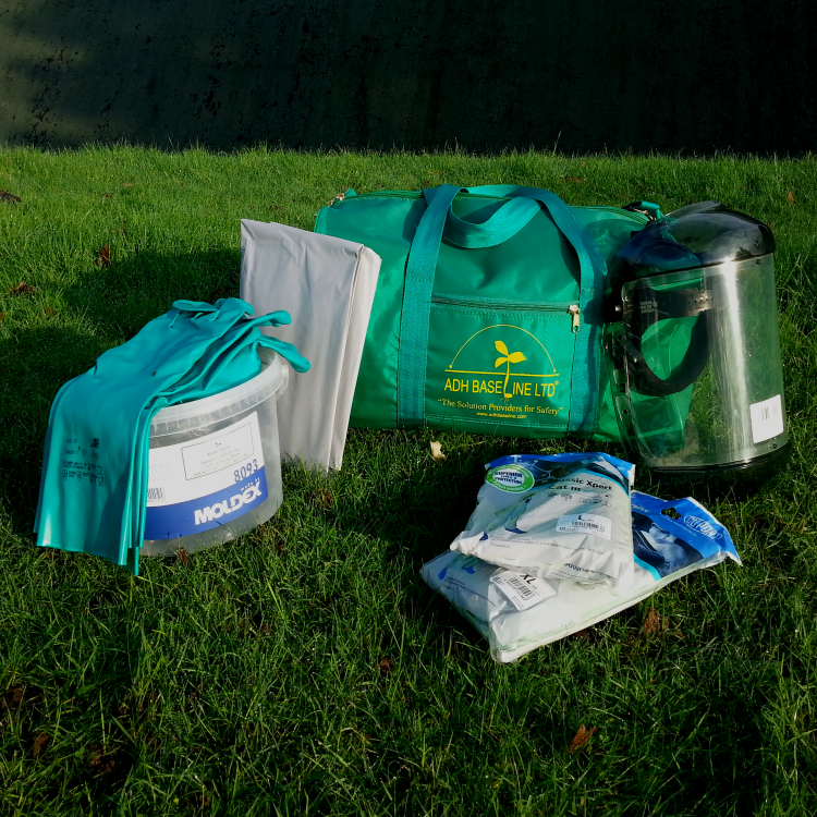 PTEDoncaster's tweet photo. This ready to go Chemlock® Spray Operative PPE Kit is available on our #website! 

Includes:
🌟Anti-mist faceshield
🌟Half mask respirator
🌟Nitrile spray gauntlets
🌟Tyvek Classic disposable spray coveralls
🌟Tychem F apron
🌟 PPE safety holdall

👉 https://t.co/MtZNKy2djZ https://t.co/9yPfuDMR5G