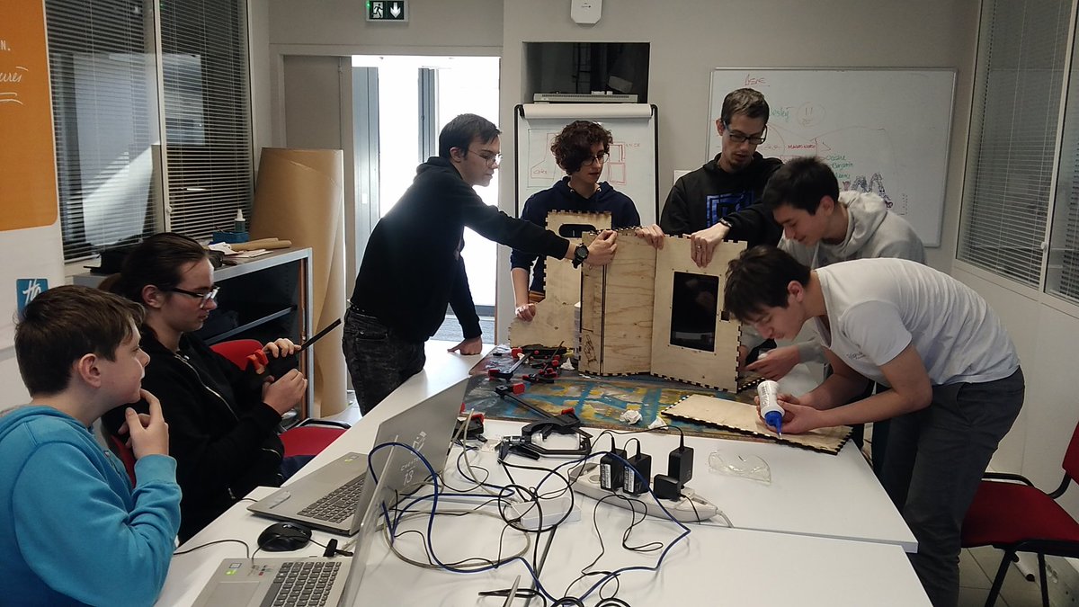 FabLab Créatech tweet media
