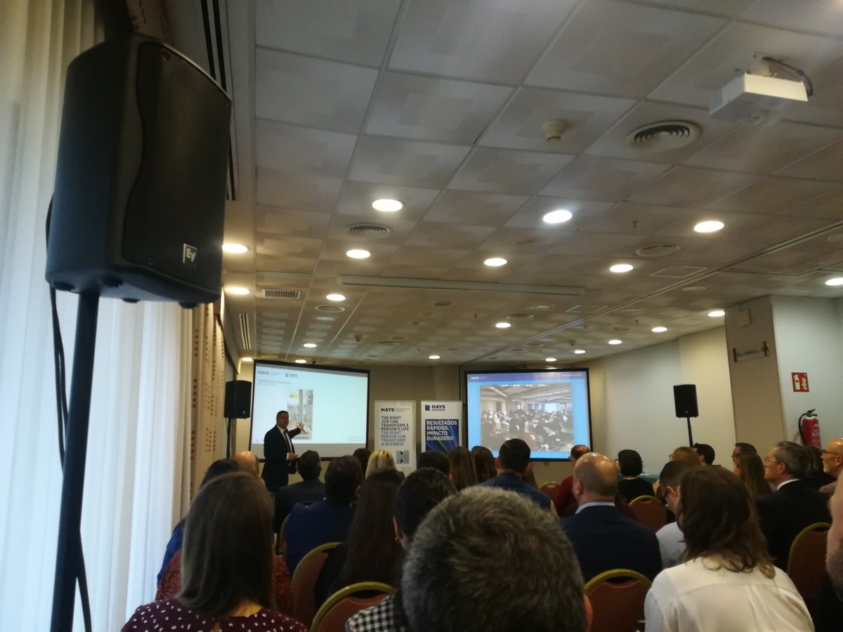RocioGar123's tweet photo. Comenzamos la mañana con la presentación de la guía salarial de Hays. https://t.co/Qfy7XdTT87