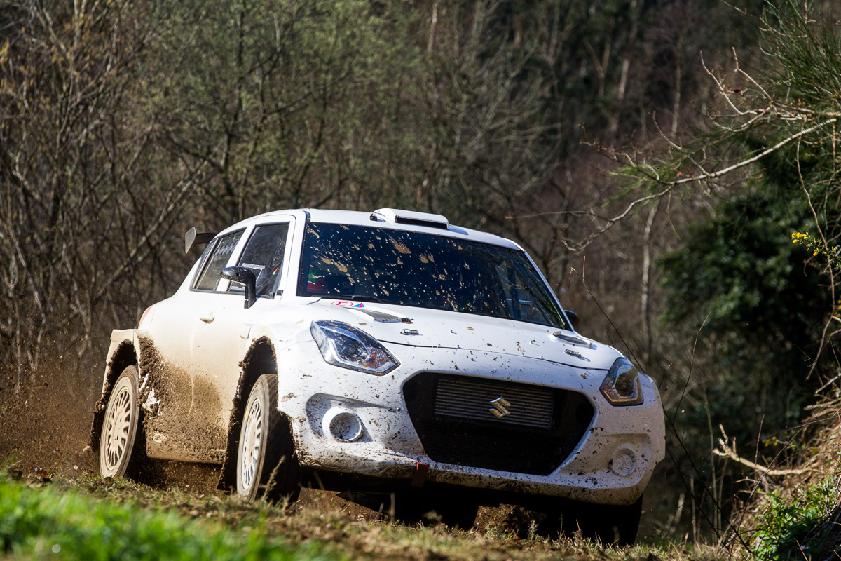 suzukimsport's tweet photo. A una semana del Rali de Fafe, con muchas ganas de estrenar el Swift R4LLY S. ¿Alguien más cuenta los días para que empiece la temporada? #R4 #R4Kit #Rally2Kit #Suzuki #Swift #SwiftSport #R4LLY @oreca https://t.co/d5nZ30bVRV