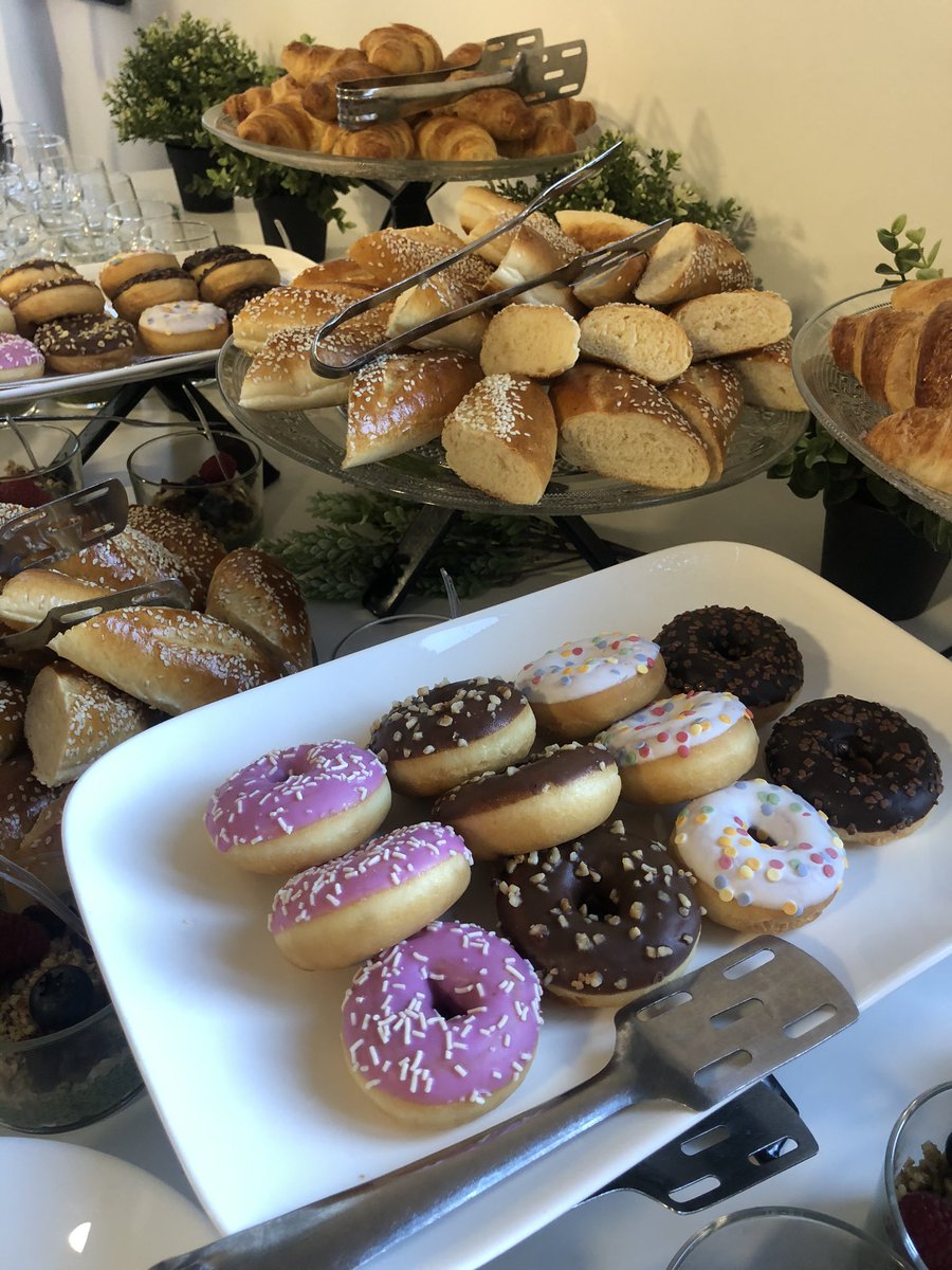 pearsawfly's tweet image. Data science meetup - WiDS Datathon - tu smo! #widsconference #widszagreb2020