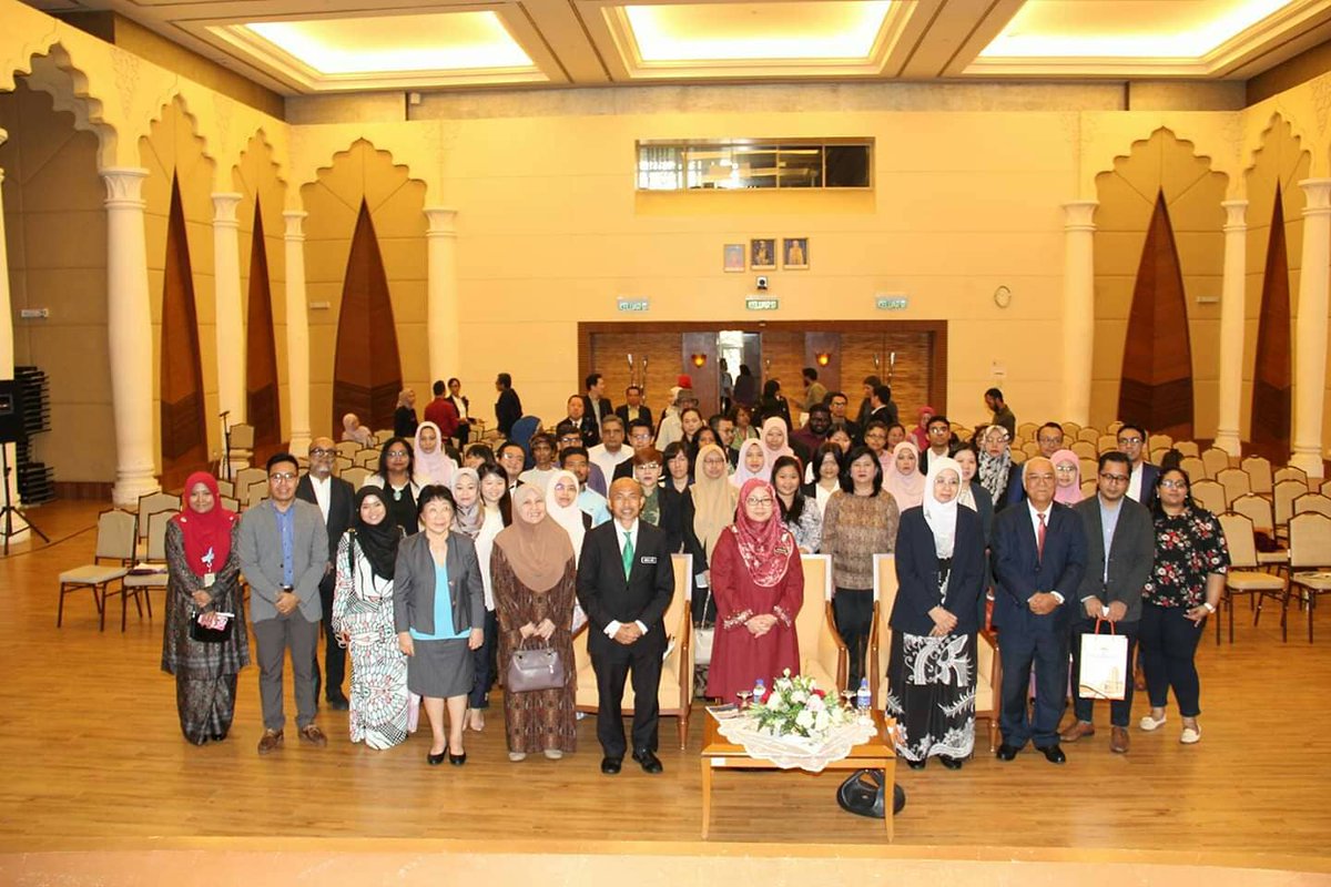 bheuu_jpm's tweet photo. Aktiviti : Seminar Pelan Tindakan Nasional Mengenai Perniagaan Dan Hak Asasi Manusia (NAPBHR)
Tarikh : 19 Februari 2020 (Rabu)
Tempat : Dewan Saksama, Aras 2, BHEUU

#shareprosperity
#makmur2030
#kemakmuranbersama
#hakdihormatikestabilandikecapi https://t.co/xhnZJuMDW2