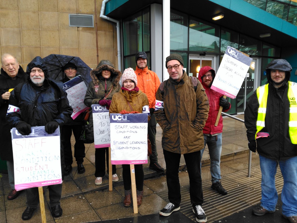 bradforducu's tweet photo. And we're off!!! Storm Dennis not stopping #UCUstrikesback @UniofBradford !
Come along and join in!
#UCUstrikes @UCUBradfordColl @bradforducu https://t.co/tU6TnJvaV2