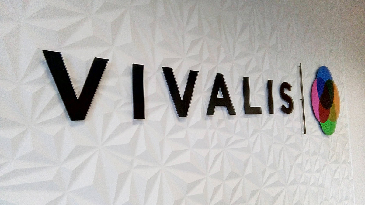 MirageSigns's tweet photo. Even if your sign installation isn't straightforward, we have the skills to get it done. So, if you need a sign on your textured wall, or one that's several metres up on your building, our team are waiting (read more: https://t.co/95WP9jovx7) https://t.co/F79fybUPIJ