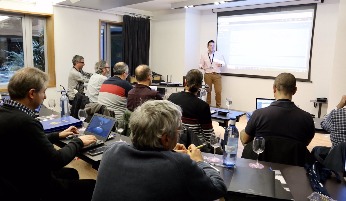 QNAPEspana's tweet photo. Hoy ofrecemos una nueva formación para nuestros partners de la zona de Barcelona: #training y #certificación sobre #redes.
Desde #QNAP apostamos por la formación como valor añadido. #QNAPPArtnerProgram #networking https://t.co/5UWAi7v3n4
