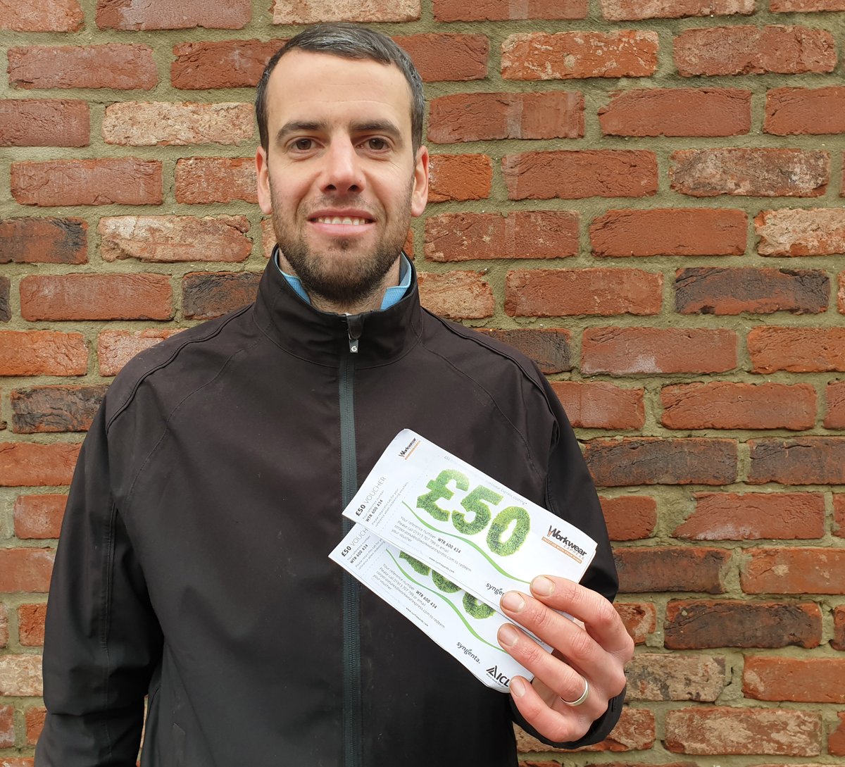 ICL_Turf's tweet photo. “Turf Rewards has been really beneficial; it has saved us hundreds of pounds and it's so easy to use. 

The beauty of Turf Rewards is that we are using these products regardless, so to be rewarded for purchasing them is a huge bonus.”

Dan Harding, Old Thorns Golf Club https://t.co/lmWKXFHNSK