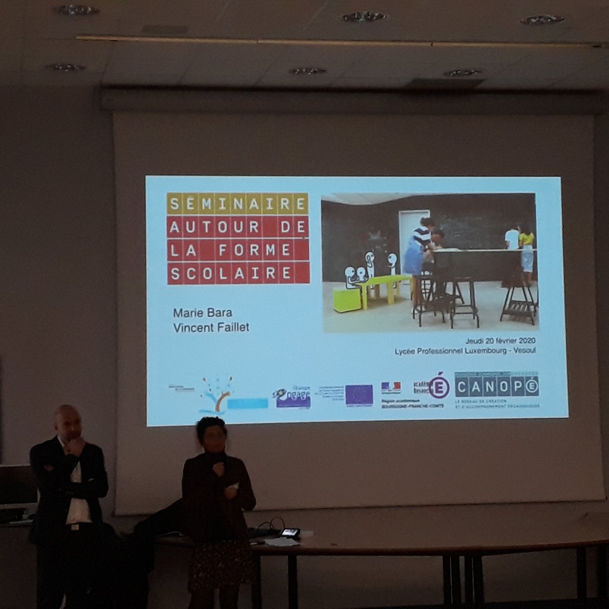 DuchanoisG's tweet photo. Ouverture de la journée autour de la forme scolaire par @EvelyneGerbert et Lionnel Croissant #PARDIE au lycée du Luxembourg #VESOUL https://t.co/CuPiqvKlVi
