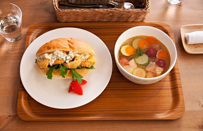 나의 최애 드라마 「パンとスープとネコ日和」 (빵과 스프, 고양이와 함께하기 좋은 날) 총 4화짜린데, 오억번 돌려봐도 질리지 않고 마음에 강같은...