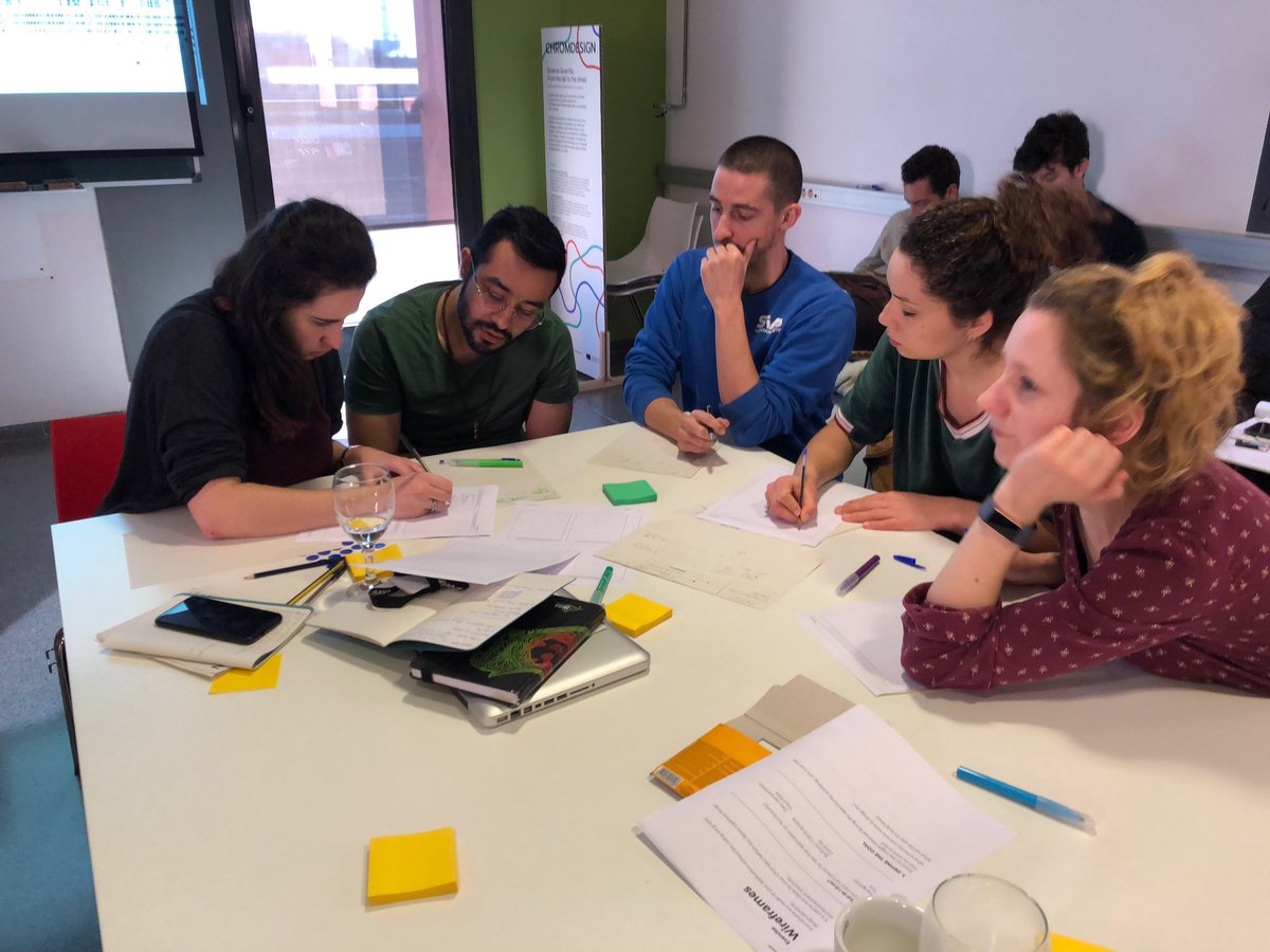 ChromDesign's tweet photo. @pezzabros second part of the session has consisted on a hands-on workshop to provide a critical angle to current genomic browser’s user experience.
#ChromDesign #SciComWinterSchool https://t.co/iEyrh7D9oA