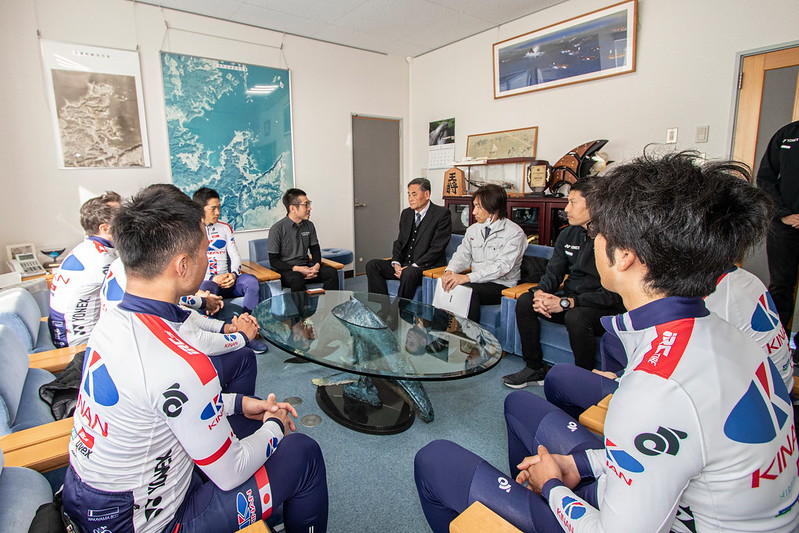 和歌山県太地町表敬訪問　KINAN Cycling Team　レポートを公開しました→cyclejam.jp/?p=57529