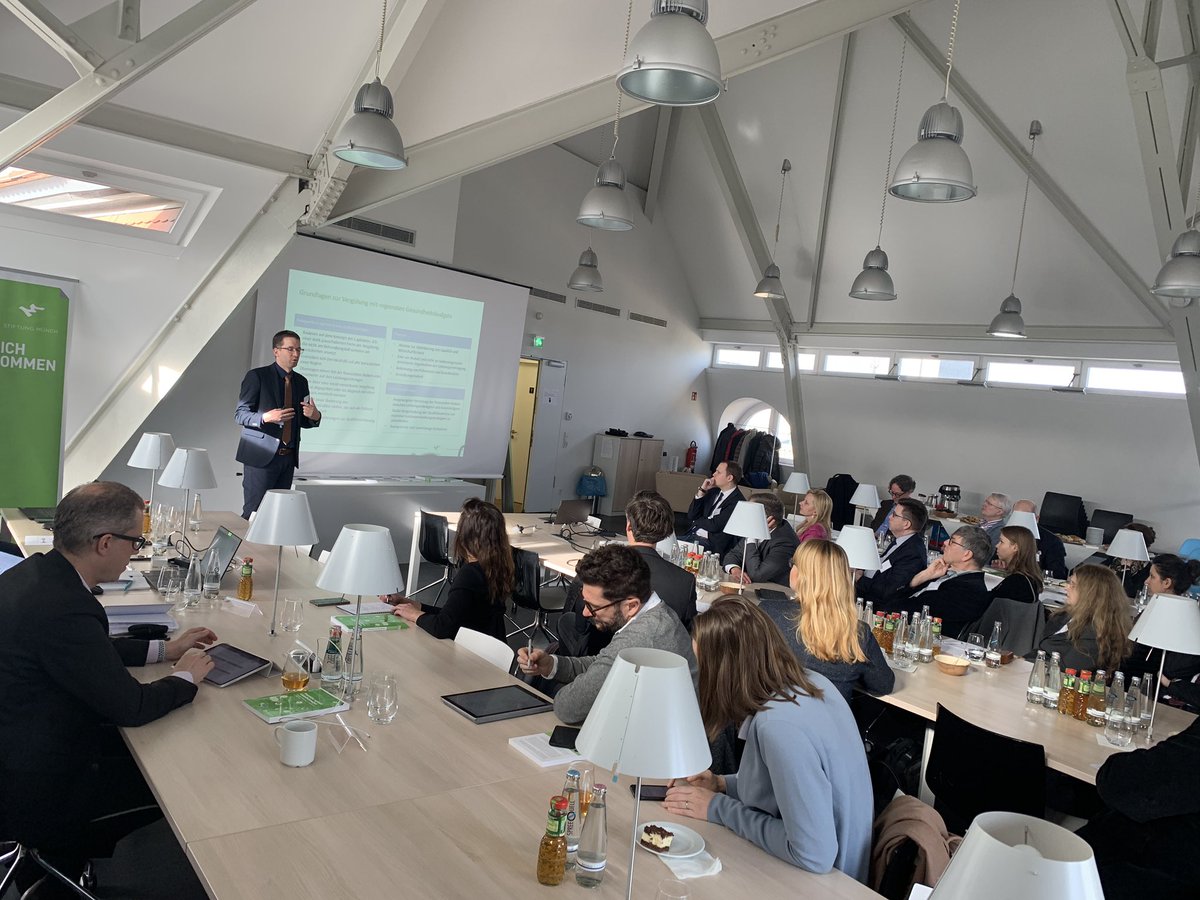 RhoenStiftung's tweet photo. „Capitation statt DRG: Finanzierung durch regionale Budgets kann Qualität und Effizienz der Gesundheitsversorgung verbessern“ - Vorstellung der neuen Studie in Berlin durch die Autoren https://t.co/K2u02Z8ku7 https://t.co/Hxke1tbKvM
