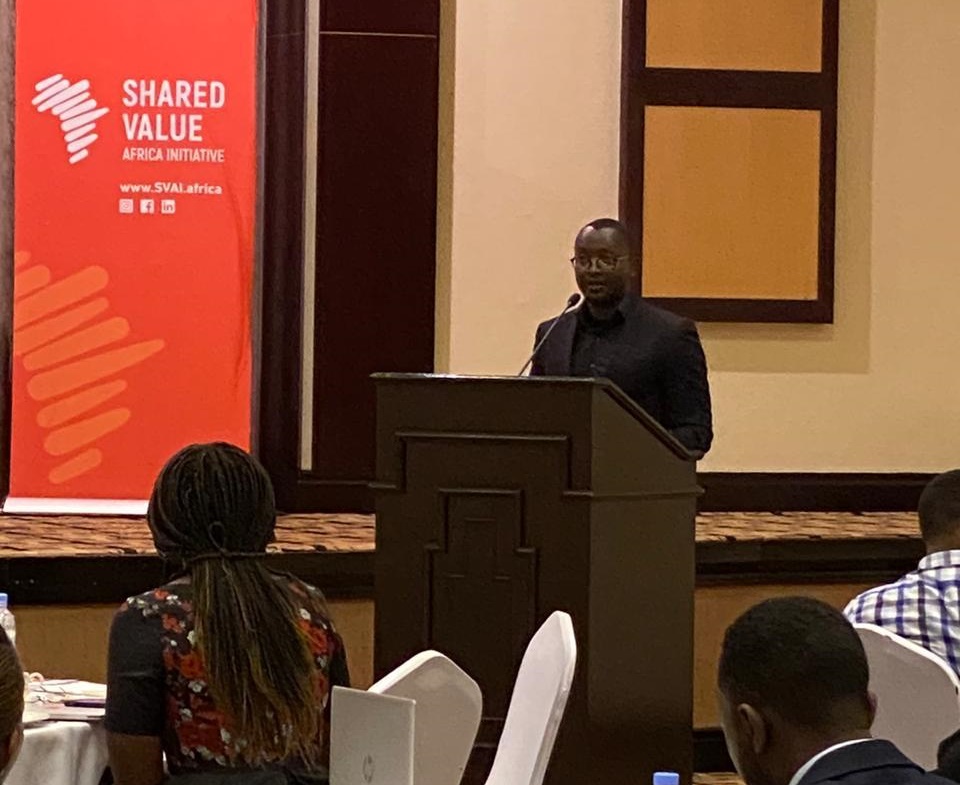 SVAIAfrica's tweet photo. .@TEmmanuelMarie, @PSF_Rwanda Young #Entrepreneur Chamber, closes the breakfast with a message of support and a reminder about the upcoming @AfricaSVS - 4-5 June 2020 in Kigali. Tickets are available at https://t.co/hMhWfZeHkc #SharedValueAfrica #ASVLS20 #sharedvalue https://t.co/YkEG1x58sg