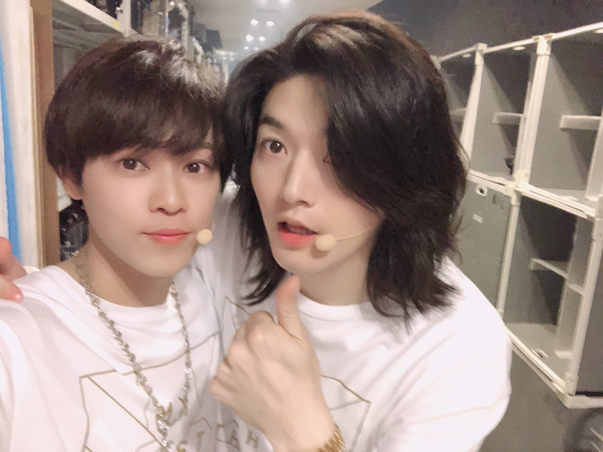 西野 太盛 舞台私のホストちゃんthe Last Live In 豊洲pit 最後の同窓会もナメんなよ 無事に終わりました 最高でした ほんまに出逢えてよかった ありがとう 群青として最高の時間を過ごせました だーいすきー ホストちゃん T Co