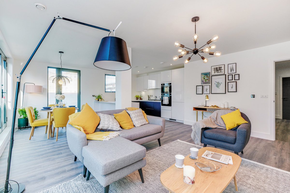 HambridgeHomes's tweet photo. How fab is this modern, sunny living space at our new show apartment in Southwark? #newbuildhome #newbuild #southwark #apartmentdecor #apartmentliving #londonliving https://t.co/AJhAAJBLFJ