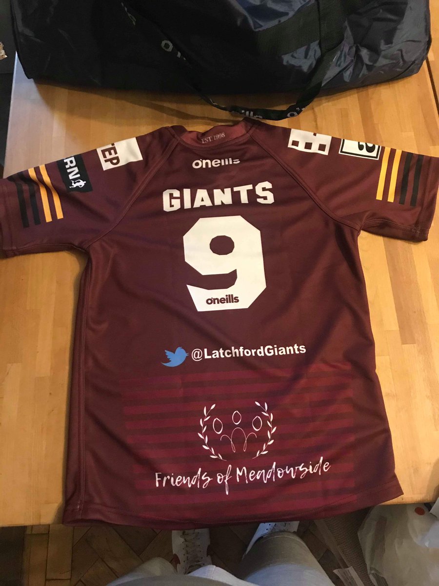 LatchfordGiants's tweet photo. #LG10s new kit has arrived this morning thanks to @ONeills1918 and club sponsors @TEP_Ltd @Tavern25 and also thanks to the team sponsors. #UpTheGiants #OneClub #NewKit https://t.co/OhpAuHHSdT