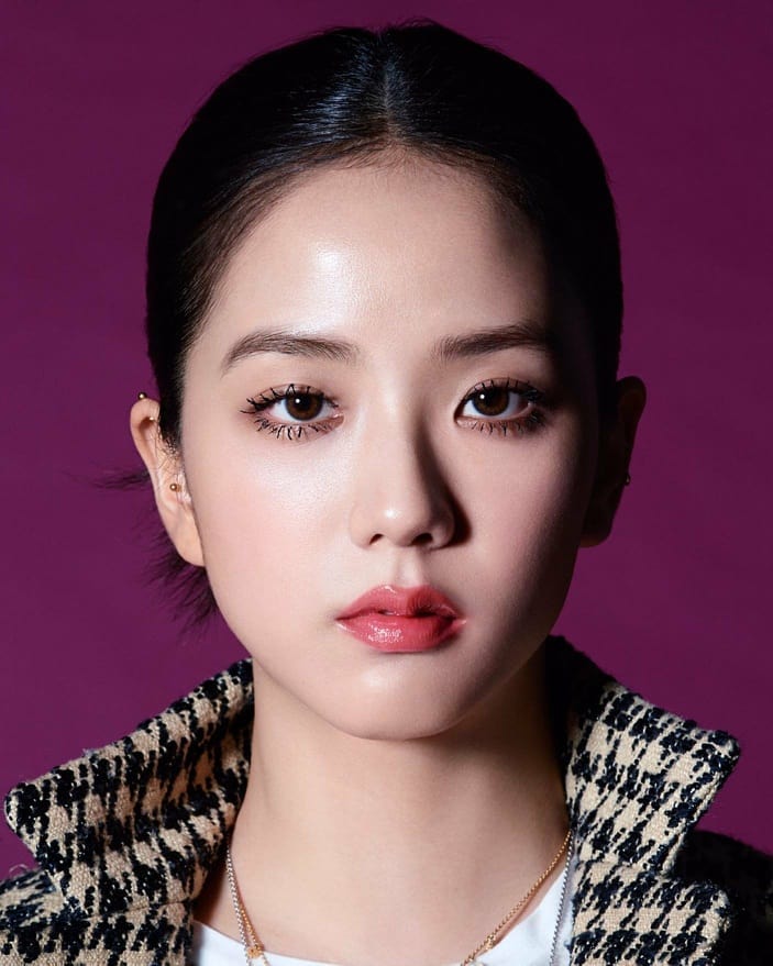 sooyaa_jichu's tweet photo. Kim Jisoo güzelliği diye bir şey var😍😍Sektörün visual ihtiyacını karşılıyor....
#kimjisoo #jisoo https://t.co/c8R5jJlmGJ
