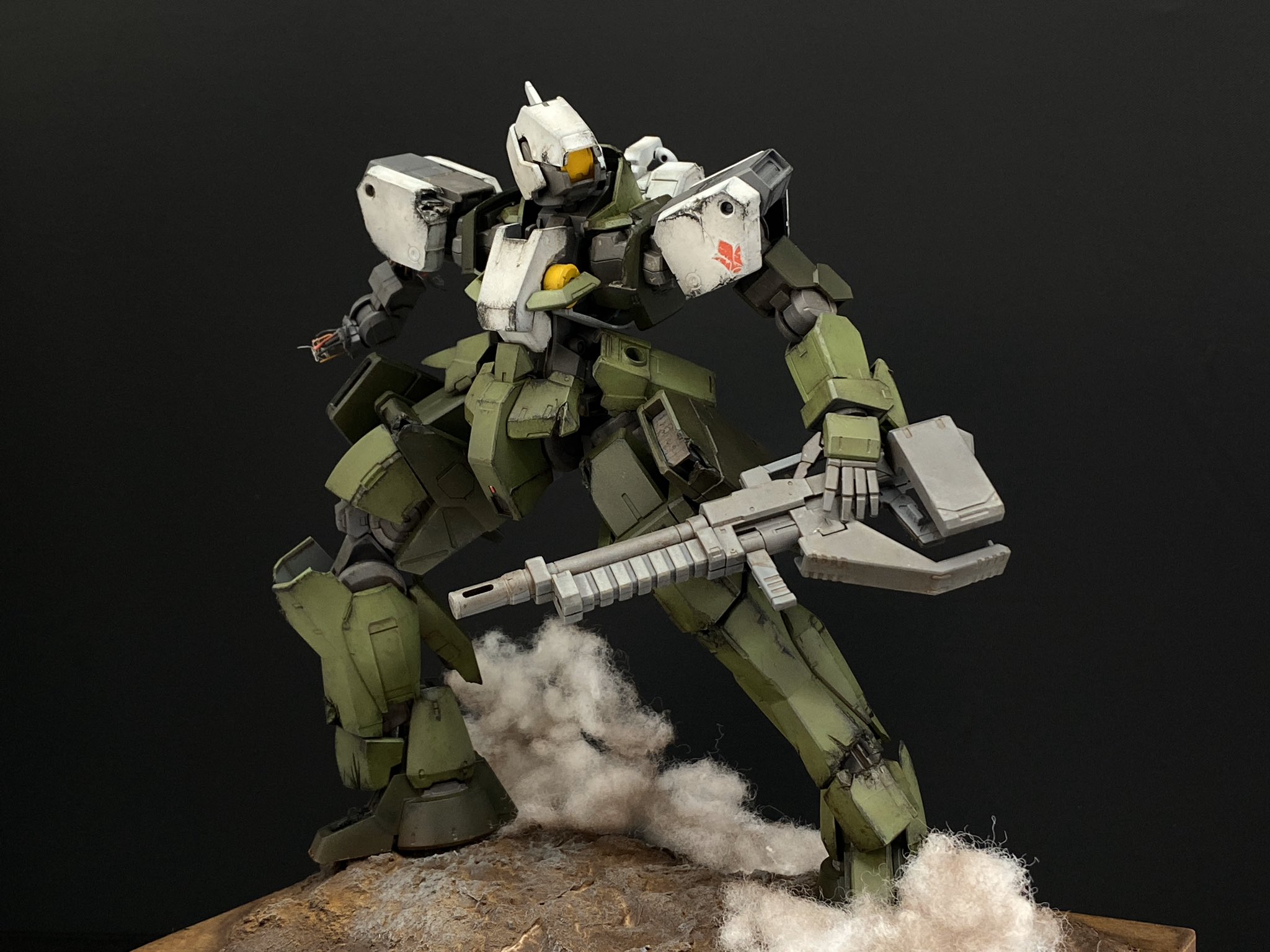 どんまさるさん 1 100 グレイズ改 完成しました 今回はメルカリで購入したジャンクの中に右ハンドパーツが付いてない状態で入っていたので いっそのこと右腕にダメージ多めにしてカバーしてみました笑 そして 普段の自分の作風ぶつけれたので かなり どんまさるさん 1 100 グレイズ改 完成しました 今回はメルカリで購入したジャンクの中に右ハンドパーツが付いてない状態で入っていたので いっそのこと右腕にダメージ多めにしてカバーしてみました笑 そして 普段の自分の作風ぶつけれたので かなり