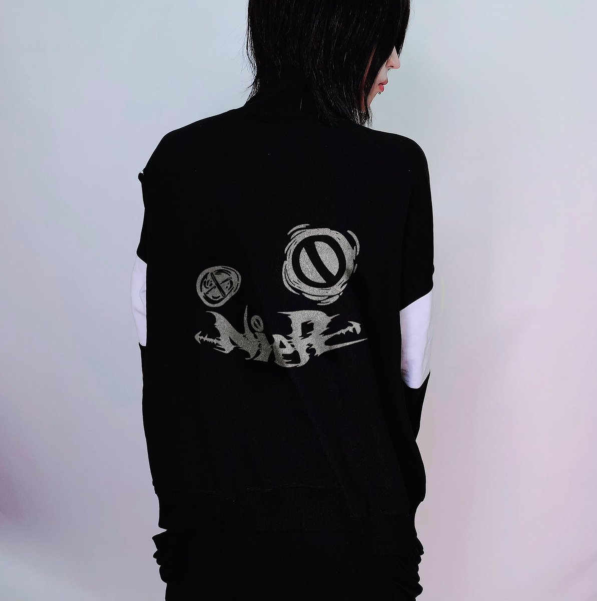 NieR_tokyo's tweet photo. 🎁短期プレゼント企画🎁

こちらの当店オリジナル
ハーフジップハイネックプルオーバーを

🎊2名様にプレゼント🎊

◼応募方法
フォロー(@NieR_tokyo) &amp; RT
◼締切〆  2月25日(火曜日)24時まで

※鍵垢の方も対象内です🐰

是非ご参加ください🙇‍♂️🙇‍♀️ https://t.co/f2aQVmATei