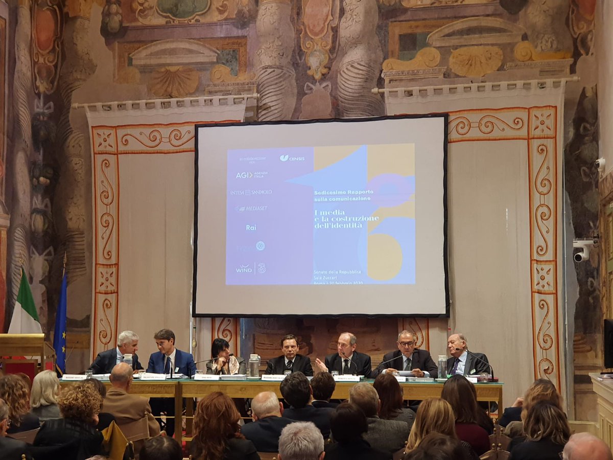 HelpConsumatori's tweet photo. Oggi @helpconsumatori con @ELeoparco è al rapporto #Censis sulla #comunicazione! https://t.co/E1wwRKdqDd