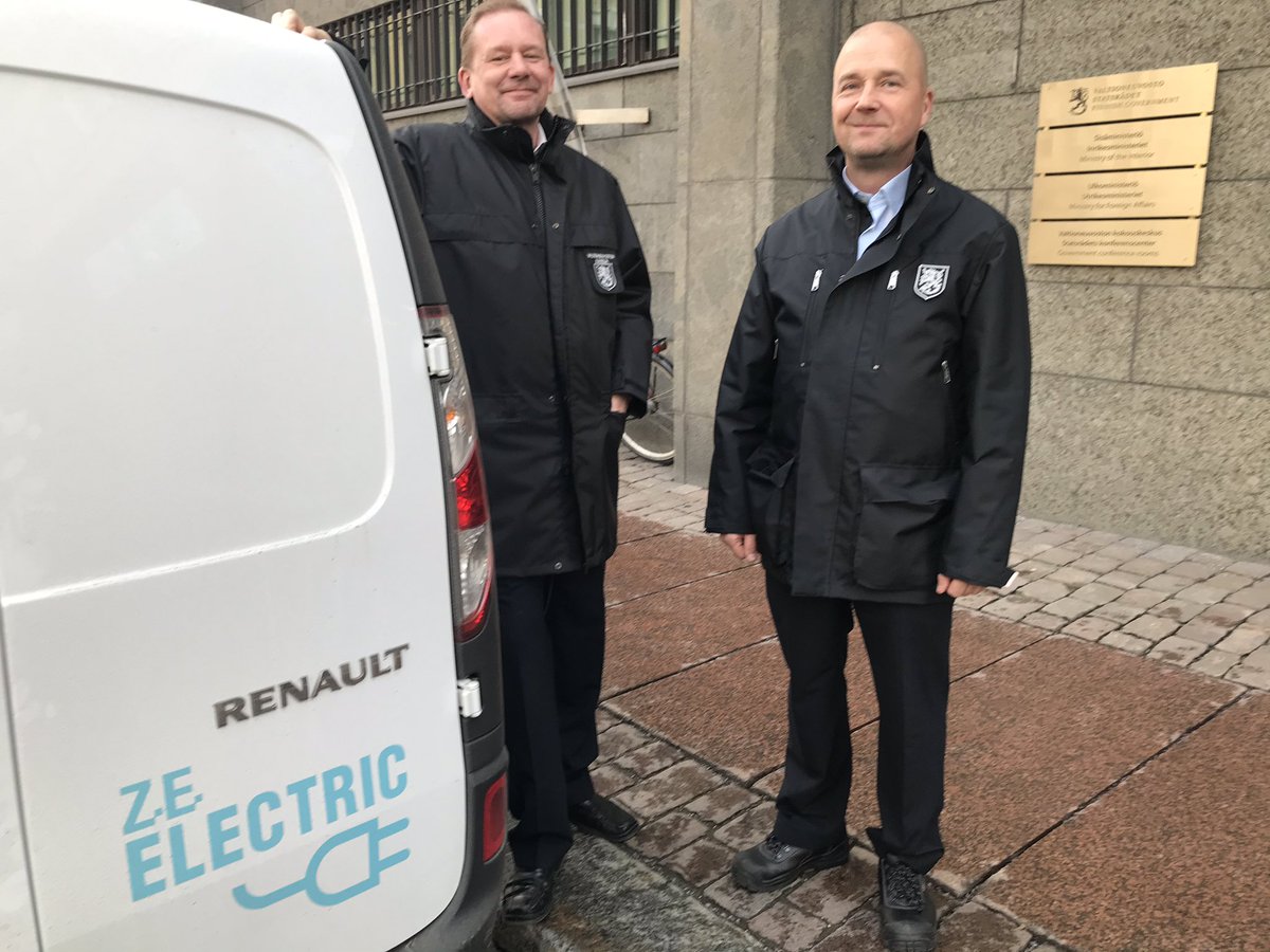 Vn:n ja ministeriöiden hallinnossa ympäristöasiat tärkeitä. Postinjakelussa sähköautot arkipäivää, jakeluita ajoneuvoilla vähennetty ja virka-autoissa suunta tässä vaiheessa kohti hybridiautoja, seuraava erä saapunee loppukeväästä.