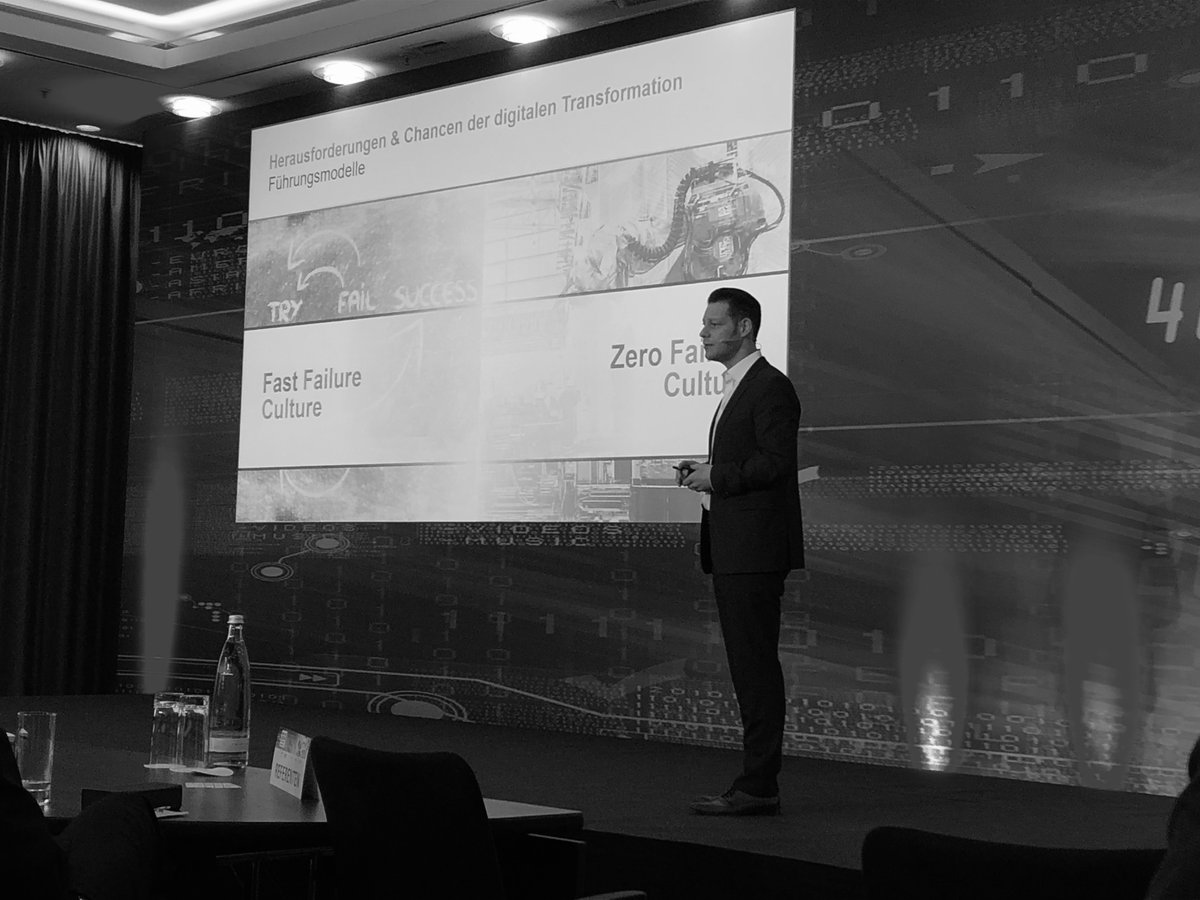 ChristofHorn's tweet photo. CTO Dirk Abendroth von #Continental: Wann macht #agil und schnelles Scheitern überhaupt Sinn? Der richtige Einsatz von #fastfailure vs #zerofailure ist entscheidend für gute Führung. #Automobilwoche #SmartDataCarData #umlaut https://t.co/Uy6OpqqZuR