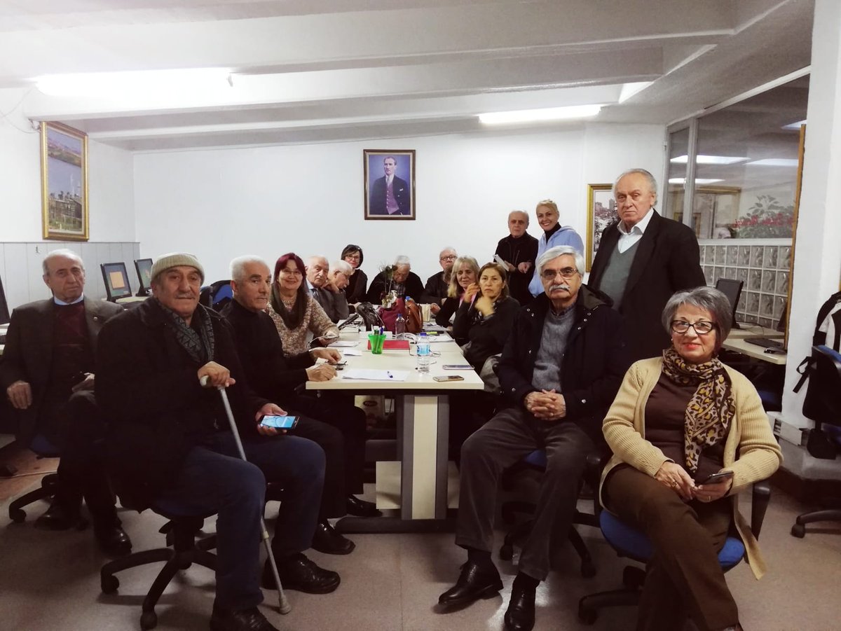 MusaOSMANCAOGLU's tweet photo. #perşembe #Ders lerimiz çok zevkli geçmektedir. https://t.co/b1zk8SPvRJ