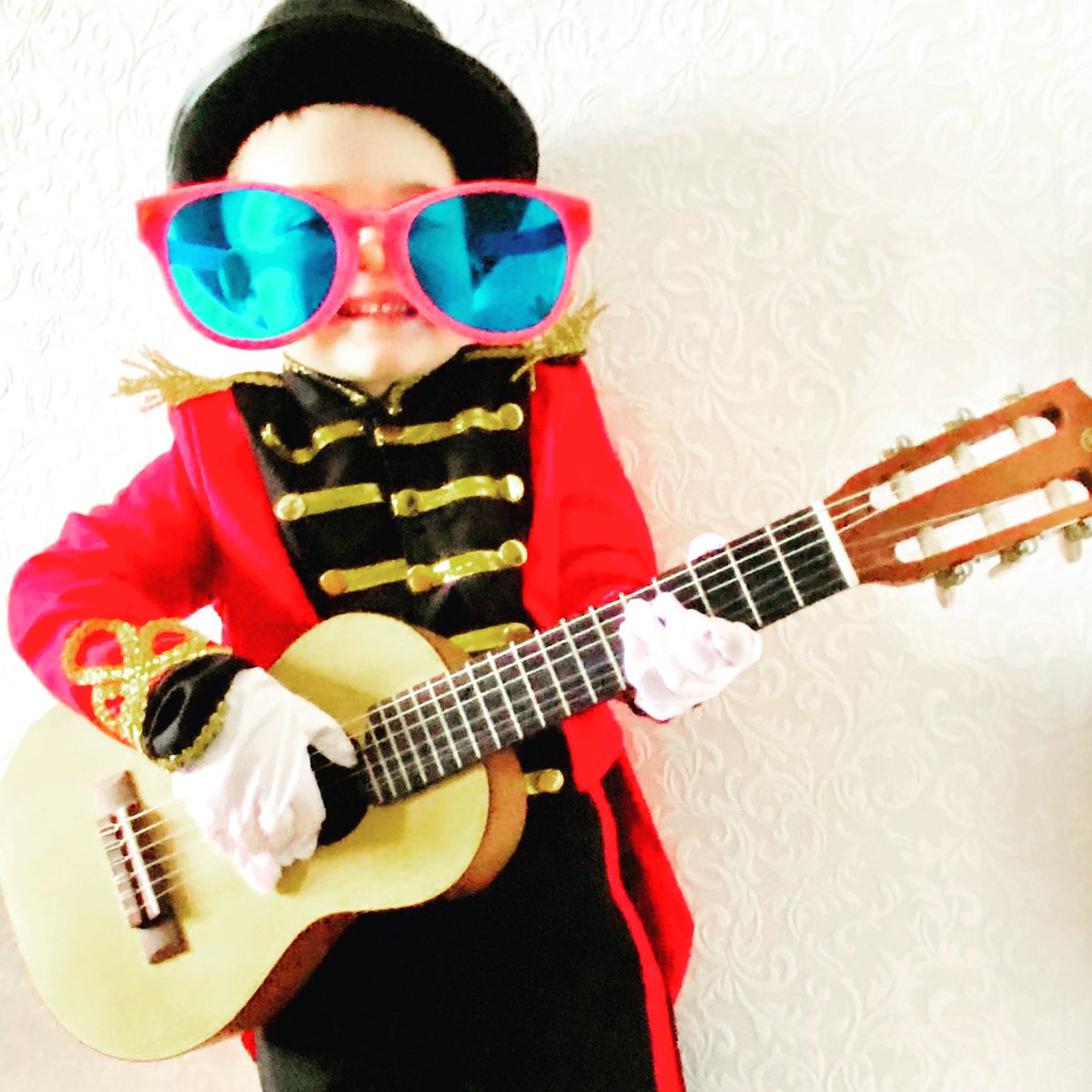 🎪THE rock and roll circus🎪
      🤡#BlackJamCircus🤡
        💀#RollUpRollUp💀 
<a href="/Sw20Radio/">SW20 Radio 🎶</a>