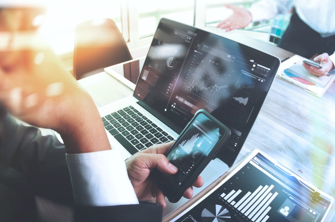 CTMfile's tweet photo. Kyriba launches payments network for global CFOs: The network is designed to combat payments fraud, centralise payments, and unlock organisational efficiency. #PaymentsNetwork #Centralisation #TreasuryManagement @kyribacorp https://t.co/J98sDolQhu https://t.co/ca9YKufj4j