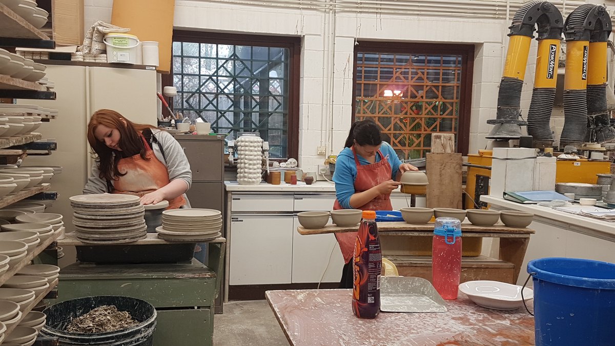 godalmingluxury's tweet photo. Today we visited another local busniess @GrayshottPot. Julie was so helpful and even gave us a special tour of the factory. 

I look forward to offering a luxury handmade local product to my clientele. #localpride #finishingtouch #luxuryhomes #grayshottpottery #godalmingkitchens https://t.co/zdeoUnX7eV