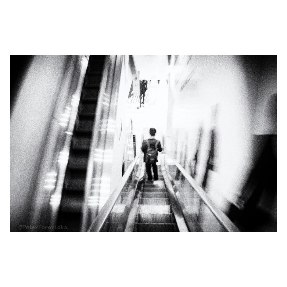 PeterBorovicka's tweet photo. Head down,
I walk the town,
with no shadow.
~ Kenshin⁣ #haiku⁣
⁣⁣
Evening in #Tokyo near Shibuya crossing, Japan, 2018⁣⁣ 🌃🌙
⁣
#urbanshadows #haikuoftheday #streetpoetry #Japan #blackandwhite #bwphotography #urbanmood #streetlife #streetphoto #dreamscapes #tokyocameraclub https://t.co/SumX3IkY1K