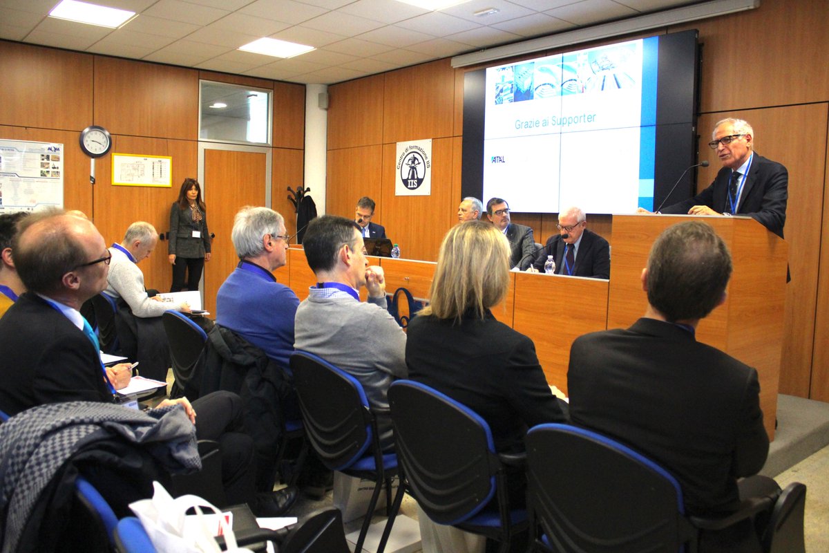 Metef_expo's tweet photo. Presentata in anteprima mondiale la nuova lega #EURAL2077 ad elevata resistenza #meccanica per sostituire il #barrame di #ottone e di #acciaio. Oltre 110 #imprenditori presenti al convegno #Metef - A&L - #AQM. https://t.co/8Q574sxo3P
