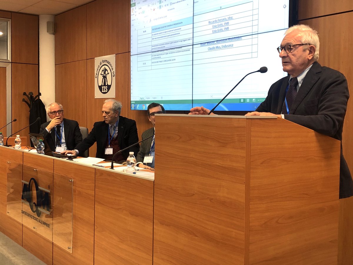 Metef_expo's tweet photo. Presentata in anteprima mondiale la nuova lega #EURAL2077 ad elevata resistenza #meccanica per sostituire il #barrame di #ottone e di #acciaio. Oltre 110 #imprenditori presenti al convegno #Metef - A&L - #AQM. https://t.co/8Q574sxo3P