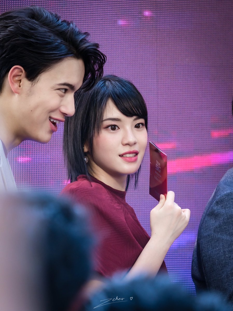 Zchersunshinev2's tweet photo. แอบเม้าไรกันอ่ะ ตาวิเศษเหงน้า👀
 #True5Gเครือข่ายอัจฉริยะ
#CherprangBNK48 
#True5GxCherprang
#IcePariss https://t.co/XvMFmKDBoV