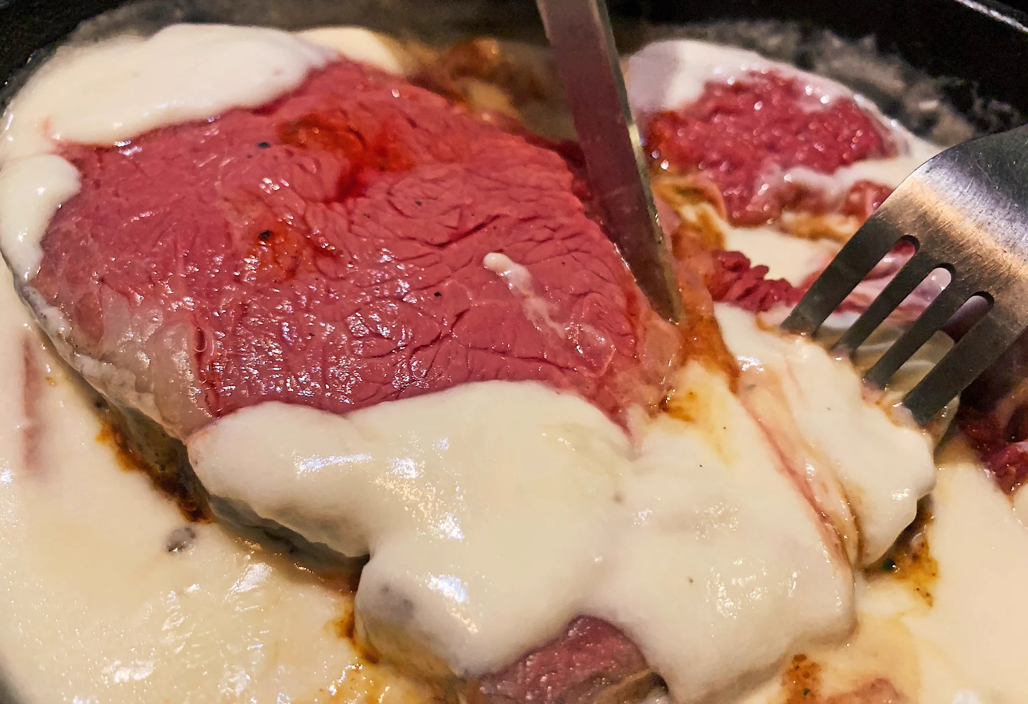 世界で3人しか作ることができない！？「片面焼きVAMOSステーキ」！