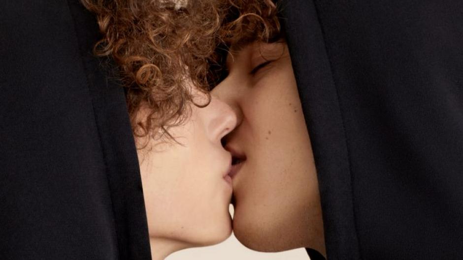 adformatie's tweet photo. .@Zeemantextiel wordt Zeemens en komt met een genderneutrale collectie - Kledingdiscounter introduceert nieuwe unisexlijn #BasicZ voor mannen én vrouwen. https://t.co/96If5AzfXX #zeeman #campagnes #marcom https://t.co/UhMCE7C6ZK