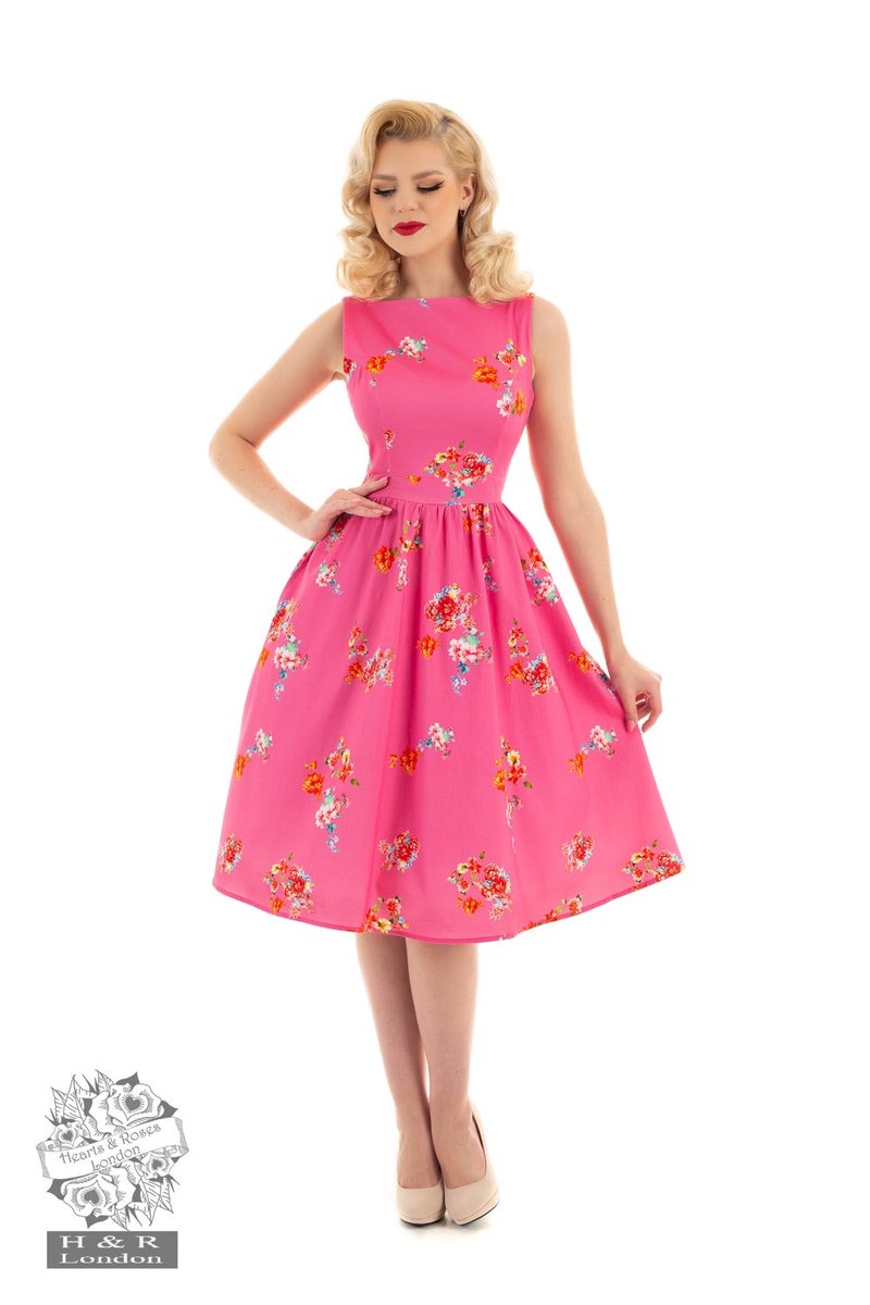 Another new release at Vendemia available at Vendemia or online.
Polly floral dress by Hearts and Roses in beautiful pink.Available sizes 8-18 £47.99.Beautiful cut and lovely colours and print will review Early next week. 

vendemia.co.uk/products/heart…