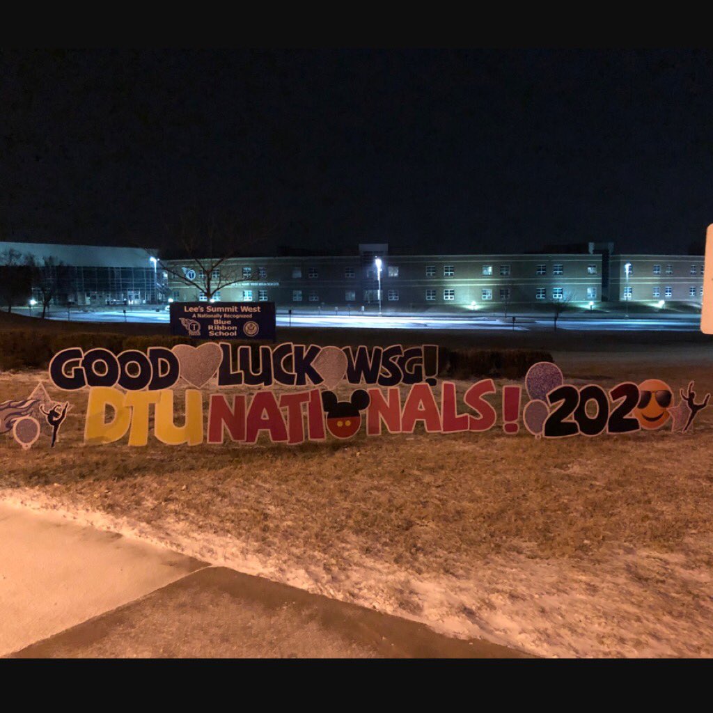westsidegirls4's tweet photo. NATIONALS BOUND💙☀️💙@DanceTeamUnion @jereme_hubbard #wsgod https://t.co/2uEtYjFoNq