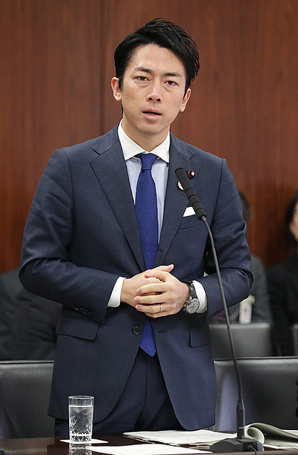 livedoornews's tweet photo. 【会議欠席問われ】小泉環境相、謝罪要求に「反省」20回繰り返す
https://t.co/kOikh46iDQ

「反省していると言いながら反省している色が見えないとの指摘は、私自身の問題だと反省している」と「反省」を重ねた。 https://t.co/Kt8eW4Yb9B