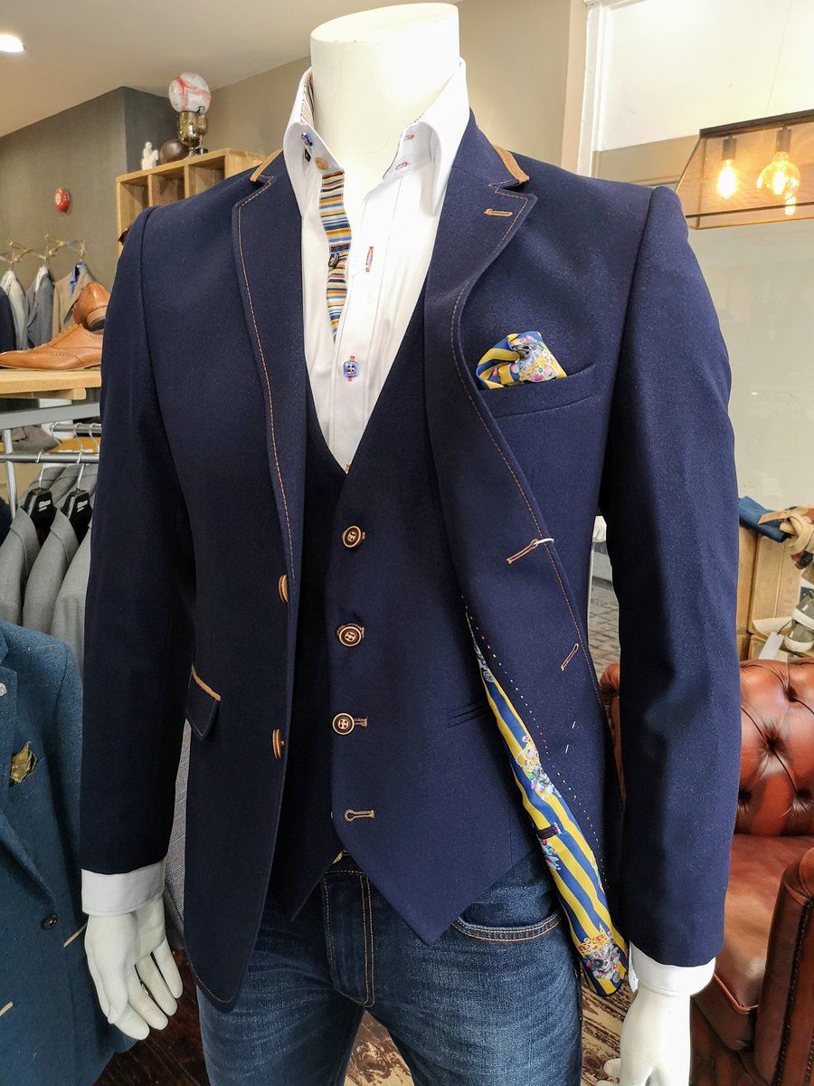 GereLincoln's tweet photo. New arrivals!

Introducing the new collection from Italian brand Claudio Lugli 🇮🇹 #claudiolugli #geremenswear https://t.co/yTn9Eneq4K