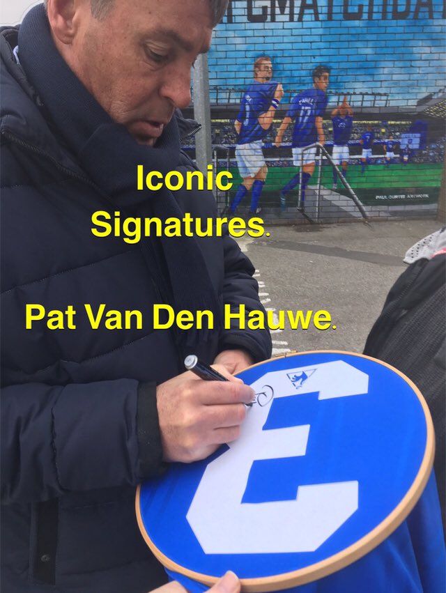 IconicSignature's tweet photo. Signed Pat Van Den Hauwe 1985 Everton ECWC Shirt .... exact photo proof #psychopat https://t.co/XkdfE19j2u