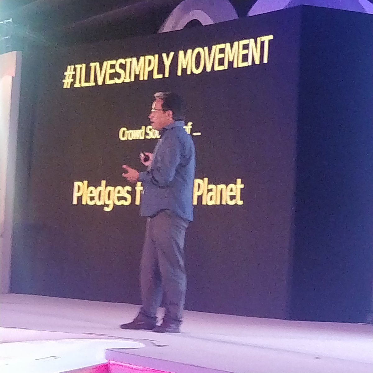 TweetsAnup's tweet photo. Packed house as @Wangchuk66 shares the power of branding, #PR & Marketing to social entrepreneurship. #starflowfest https://t.co/sBxvQtPNlv