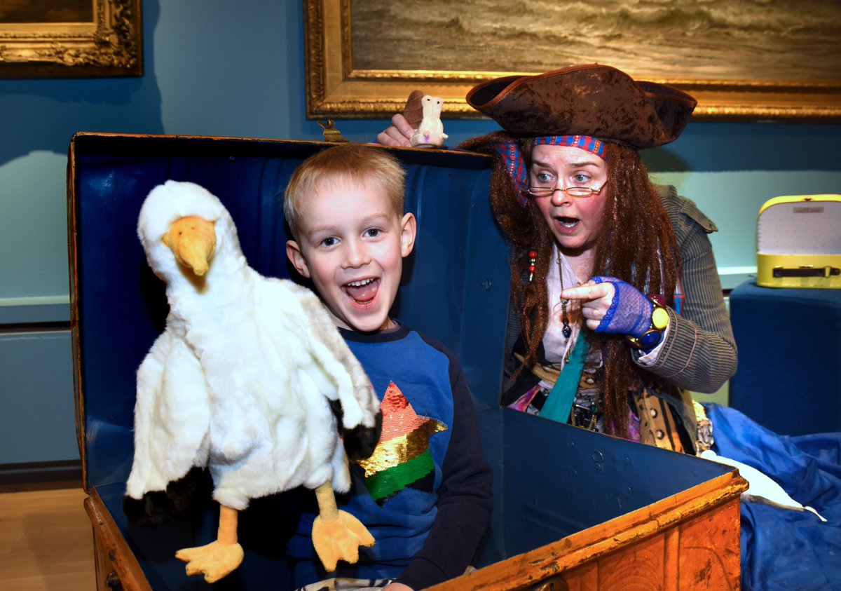 YorkMuseumTrust's tweet photo. It's perfect #MuseumWeather today and #York is very much open for business!
Come visit our sites for great family fun!> https://t.co/wX6PDMFnLl
This #halfterm we have🌟:
Catnapped @YorkCastle
Viking takeover @YorkshireMuseum
The Snail and The Whale storytelling @YorkArtGallery https://t.co/qmCnQRiWXp