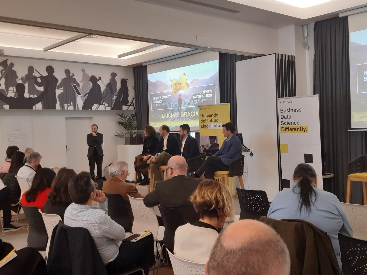 PiperLab_es's tweet photo. Finalizamos el evento #Data4Breakfast2020  con un coloquio y preguntas entre asistentes y ponentes.
¡¡¡Si tienes alguna pregunta somos todo oídos!!! https://t.co/pRaK2u4NtT